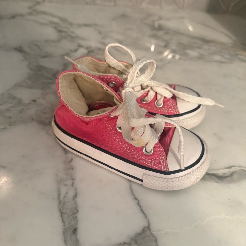 $20 ADD ON 5C Converse high top‎ chuck Taylor girls pink VANS